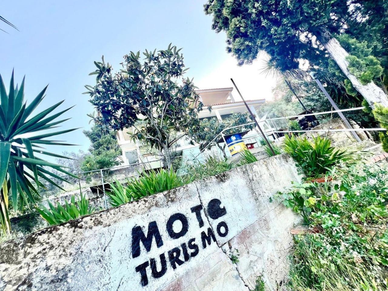 Mototurismo - Alla Scoperta Della Sardegna Sarroch Esterno foto